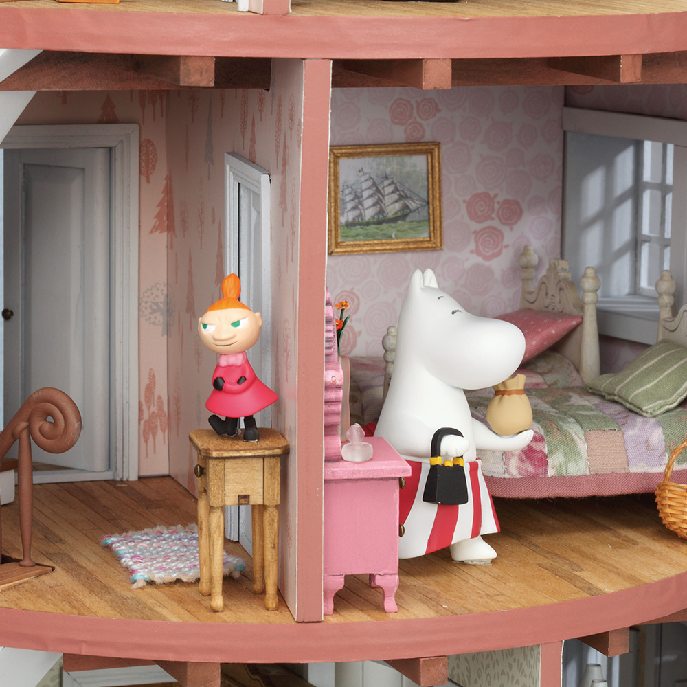 Little My and Moominmamma in the Moomin house