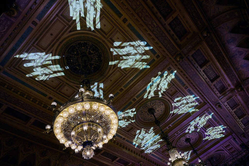 Ceiling with hattifatterners 