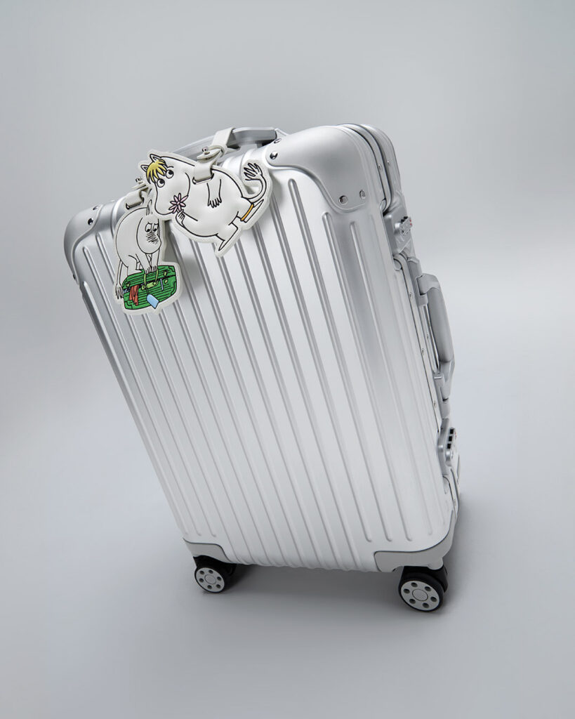 RIMOWA Suitcase in metal with Moomin luggage tag